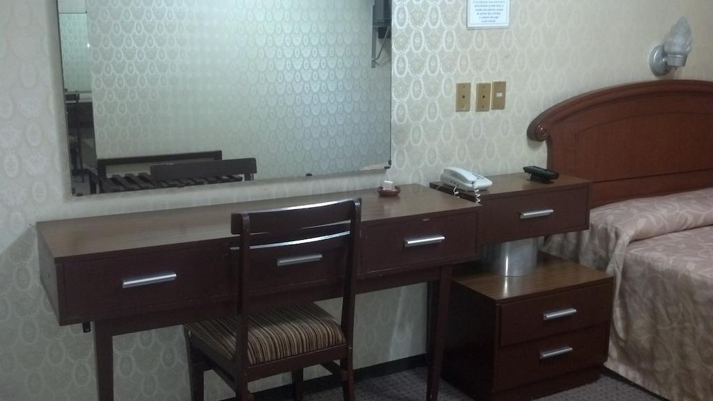 Nuevo Hotel Alameda De Uruapan Uruapan  Экстерьер фото